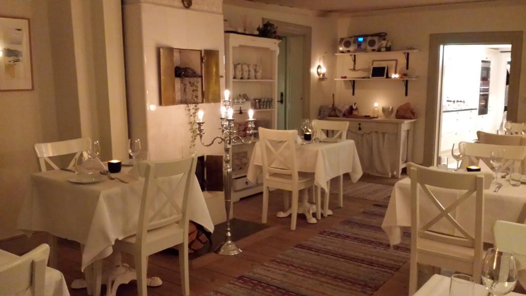 Agarden Hotell & Restaurang Троса Екстериор снимка