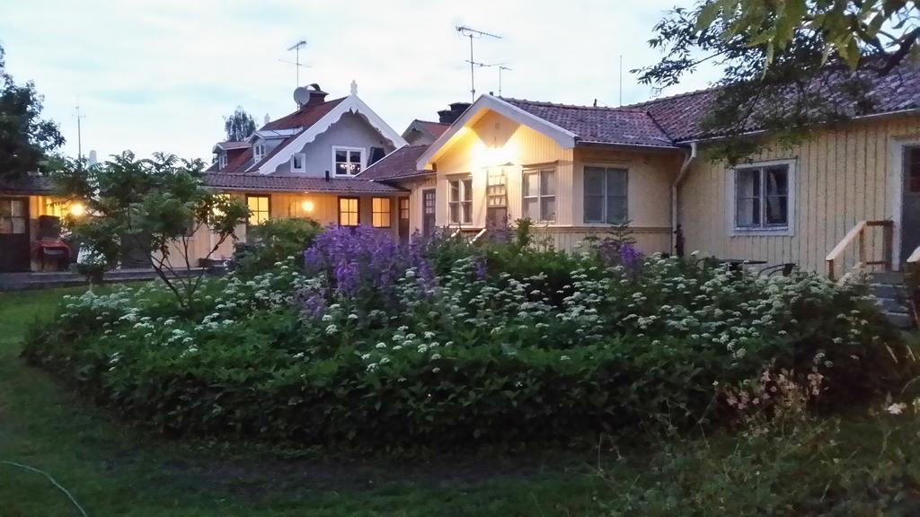 Agarden Hotell & Restaurang Троса Екстериор снимка